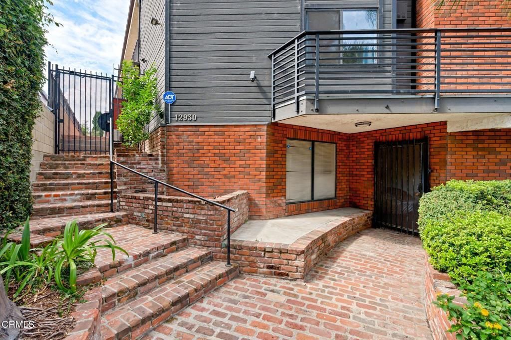 12930 Valleyheart 1, Los Angeles, CA 91604