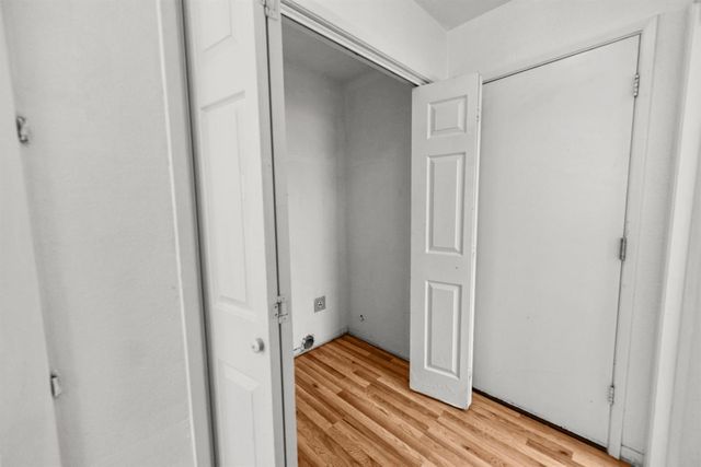 6651 Laguna Park Dr, Elk Grove, CA 95758