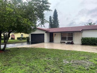 4270 107th Ave, Coral Springs, FL 33065