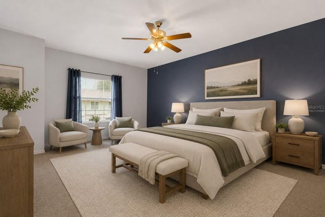8198 EAGLES PARK DR, St Petersburg, FL 33709