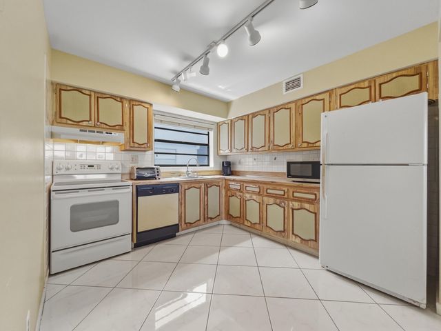 265 CAPRI F, Delray Beach, FL 33484