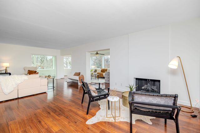 3131 Fleur Drive 208, Des Moines, IA 50321