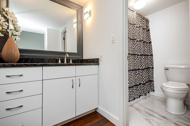 3131 Fleur Drive 208, Des Moines, IA 50321