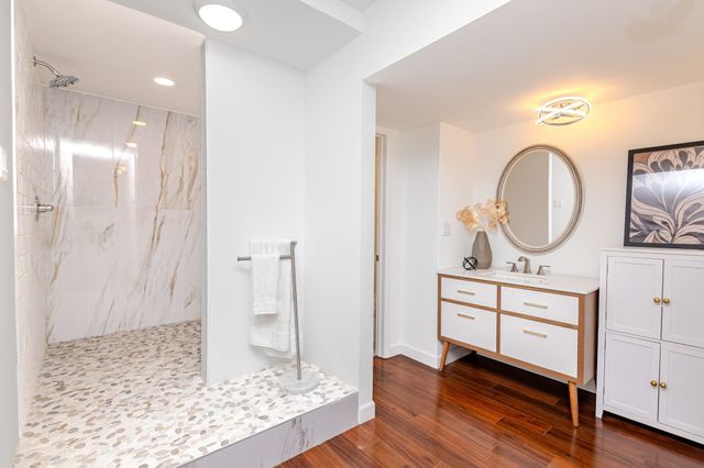 3131 Fleur Drive 208, Des Moines, IA 50321