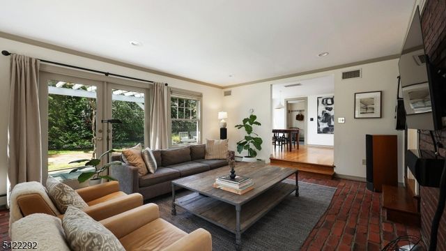 515 Woodland Ave, Westfield Town, NJ 07090