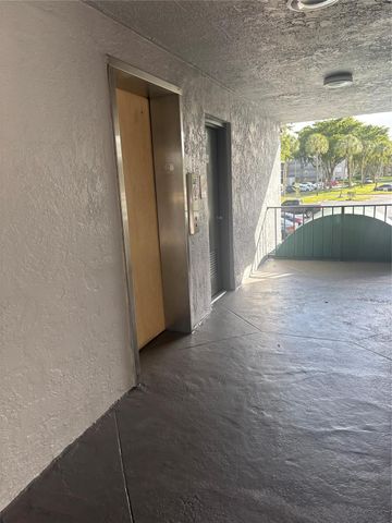 9081 Lime Bay Boulevard 211, Tamarac, FL 33321