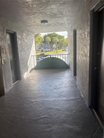 9081 Lime Bay Boulevard 211, Tamarac, FL 33321