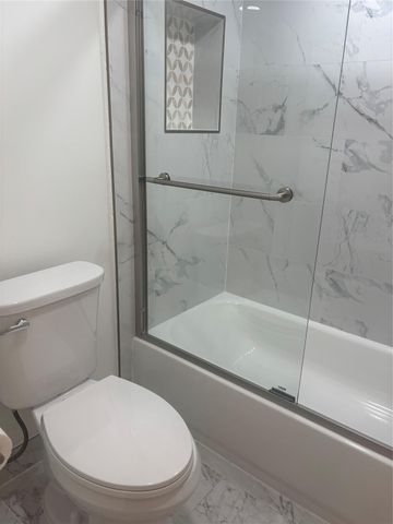 9081 Lime Bay Boulevard 211, Tamarac, FL 33321