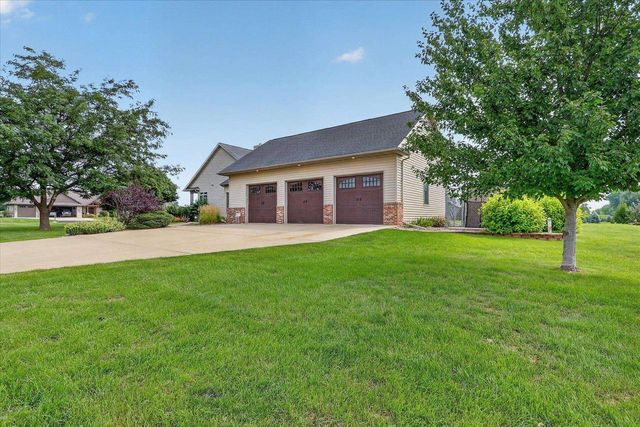 4730 N Catawba Drive, Milton, WI 53563