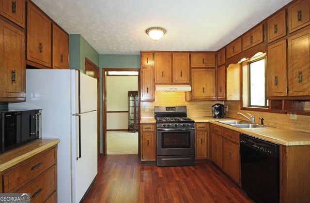 1446 Sartor NW, Lawrenceville, GA 30043