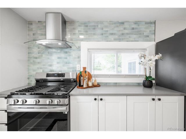 3855 N Cook St, Denver, CO 80205