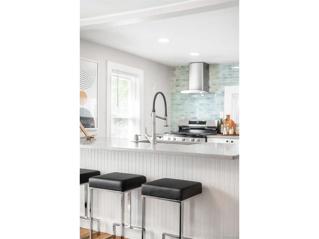 3855 N Cook St, Denver, CO 80205