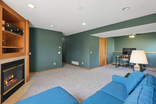 21089 Ibis Avenue, Lakeville, MN 55044