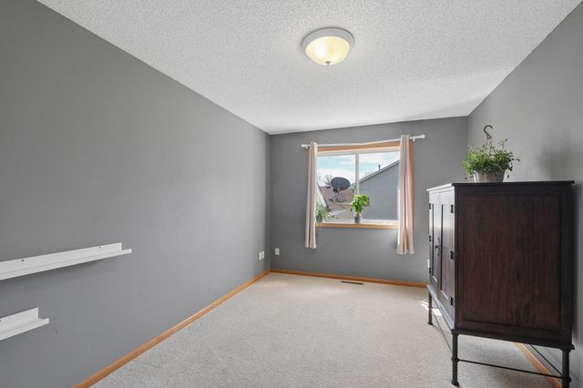 21089 Ibis Avenue, Lakeville, MN 55044