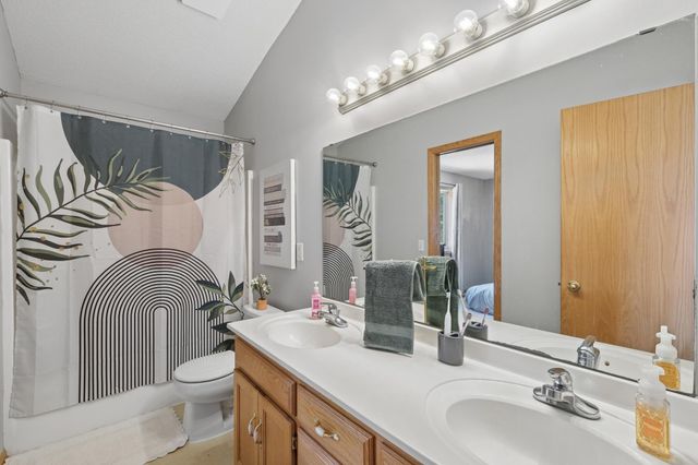 21089 Ibis Avenue, Lakeville, MN 55044