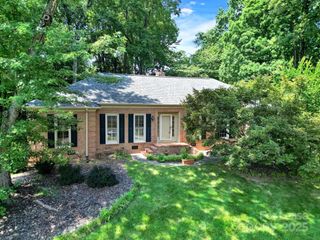 2913 Hinsdale Street, Charlotte, NC 28210