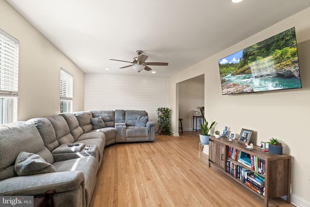 268 CHAMPION WAY, Sewell, NJ 08080