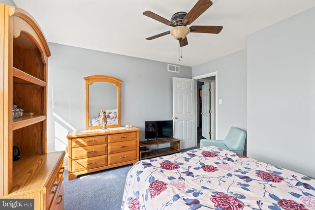 268 CHAMPION WAY, Sewell, NJ 08080