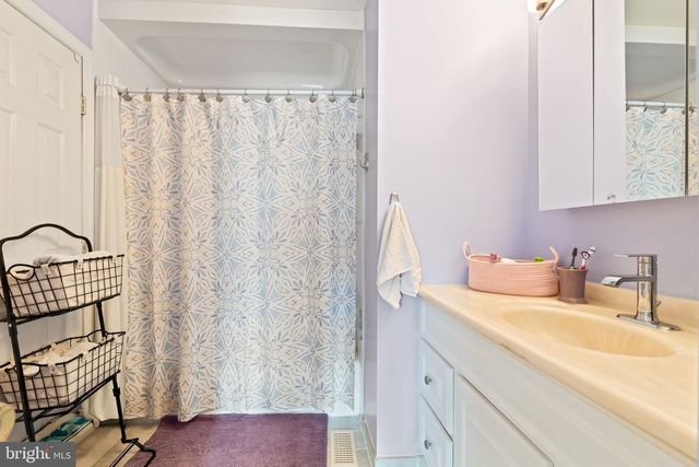 268 CHAMPION WAY, Sewell, NJ 08080