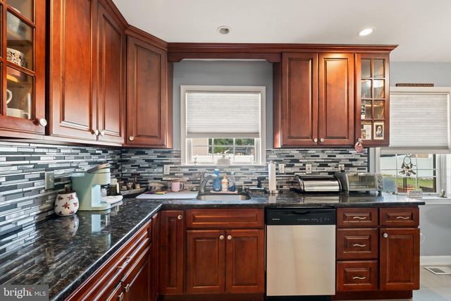 268 CHAMPION WAY, Sewell, NJ 08080