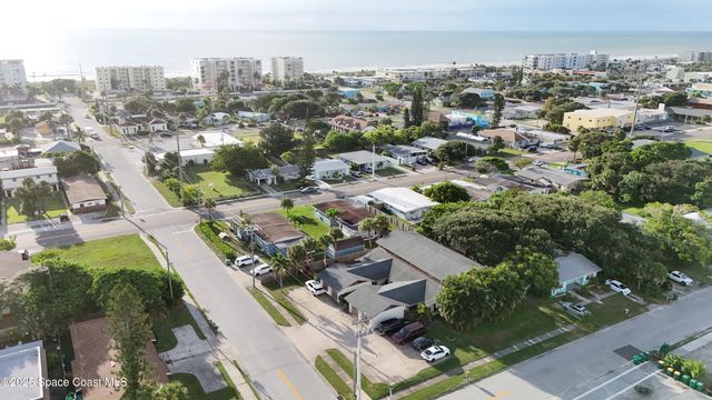 255 Woodland Avenue 1, Cocoa Beach, FL 32931