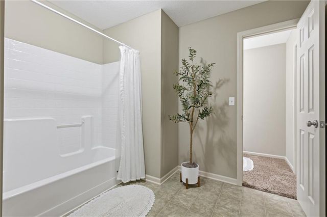 15917 Ballentine Street, Overland Park, KS 66221
