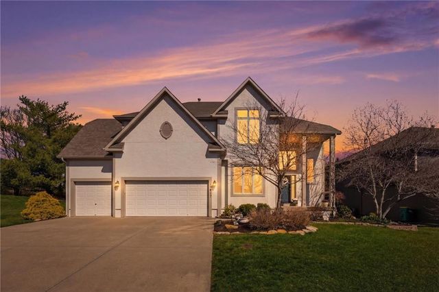 15917 Ballentine Street, Overland Park, KS 66221