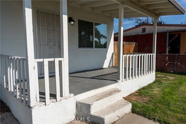 1102 E 18th Street, Bakersfield, CA 93305