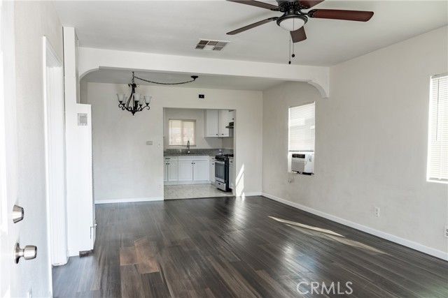 1102 E 18th Street, Bakersfield, CA 93305