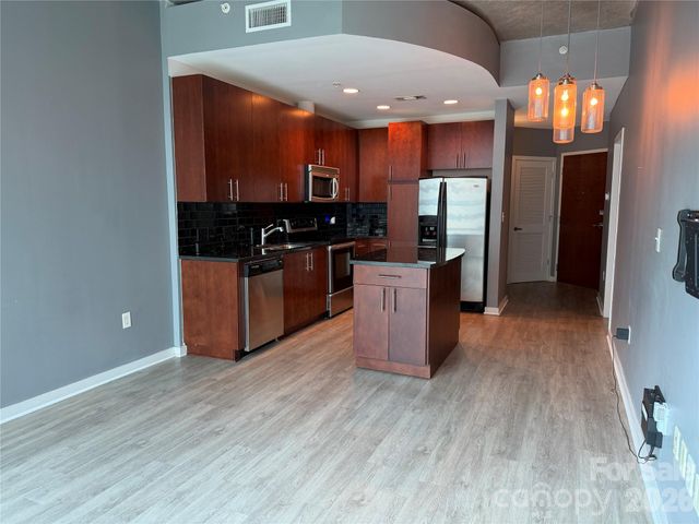 210 N Church Street 1505, Charlotte, NC 28202