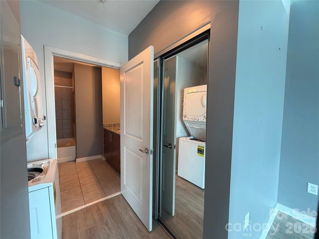 210 N Church Street 1505, Charlotte, NC 28202