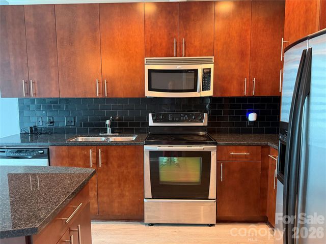 210 N Church Street 1505, Charlotte, NC 28202