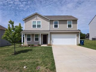 180 Charleston Meadow Loop, Mocksville, NC 27028