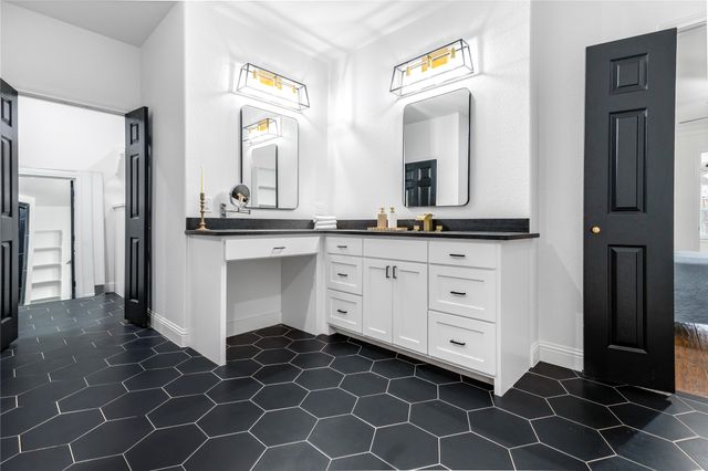 4017 Tejas Trail, Lake Worth, TX 76135