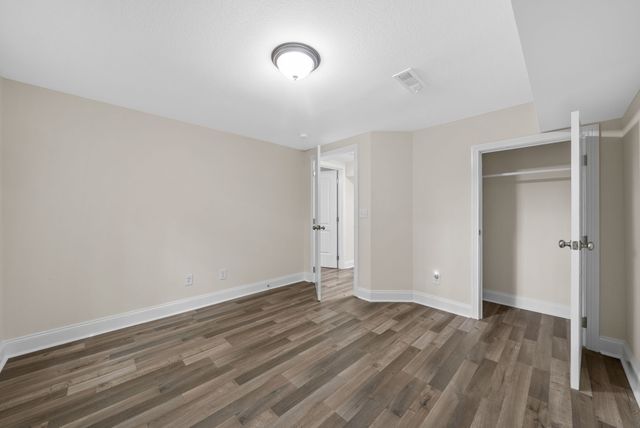 556 Briarwood Ct, Clarksville, TN 37040