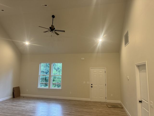 2055 Collier Rd, Lewisburg, TN 37091