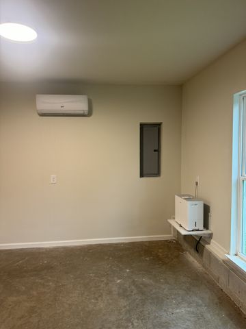 2055 Collier Rd, Lewisburg, TN 37091