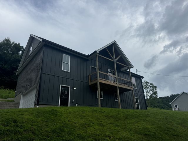 2055 Collier Rd, Lewisburg, TN 37091