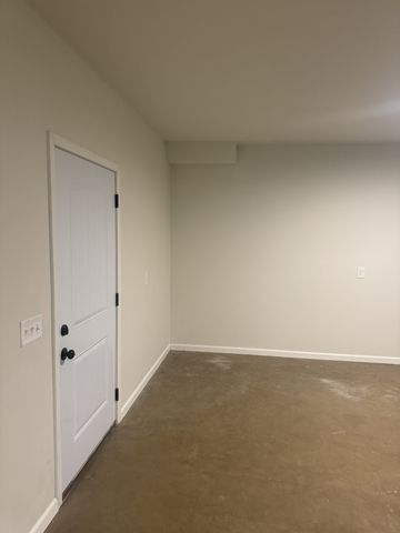 2055 Collier Rd, Lewisburg, TN 37091