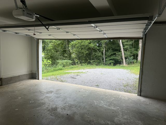 2055 Collier Rd, Lewisburg, TN 37091