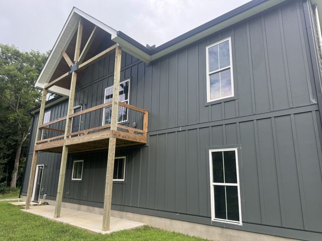2055 Collier Rd, Lewisburg, TN 37091