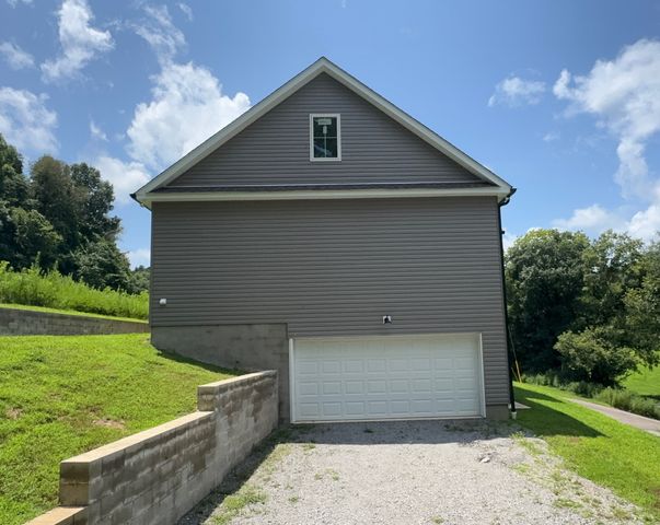 2055 Collier Rd, Lewisburg, TN 37091