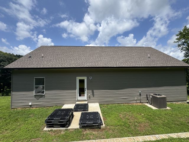 2055 Collier Rd, Lewisburg, TN 37091