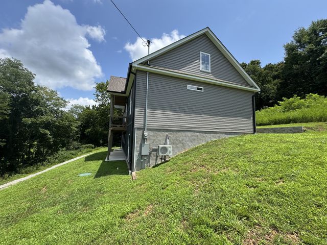2055 Collier Rd, Lewisburg, TN 37091