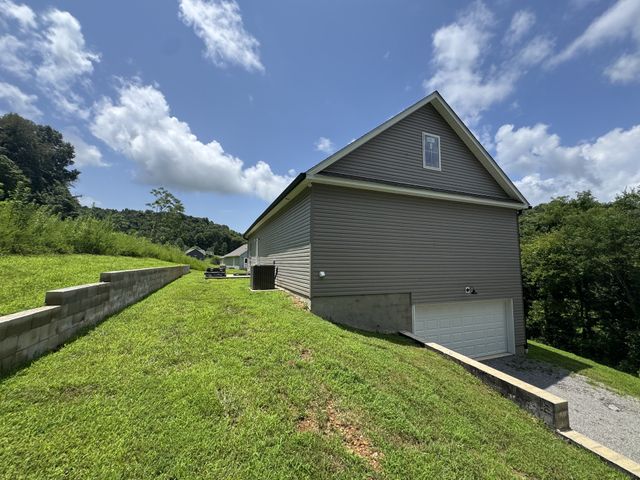 2055 Collier Rd, Lewisburg, TN 37091
