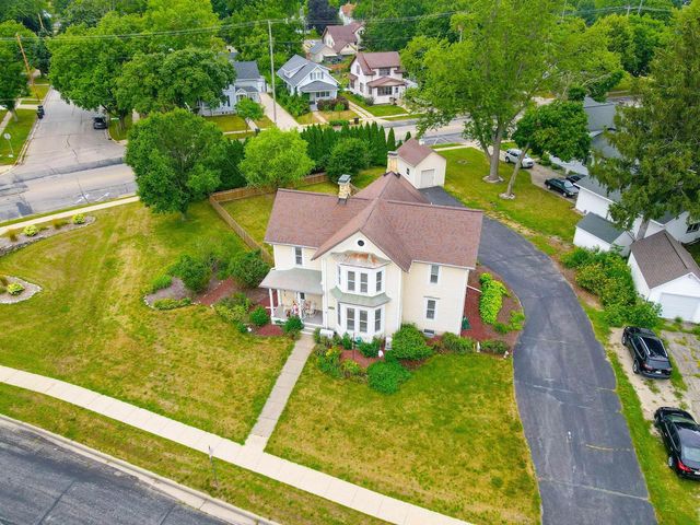 332 Riverside DRIVE, Fort Atkinson, WI 53538