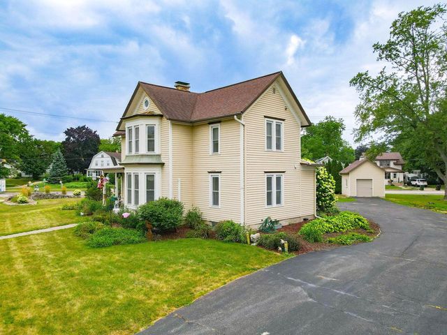 332 Riverside DRIVE, Fort Atkinson, WI 53538
