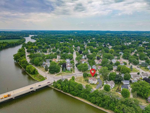 332 Riverside DRIVE, Fort Atkinson, WI 53538