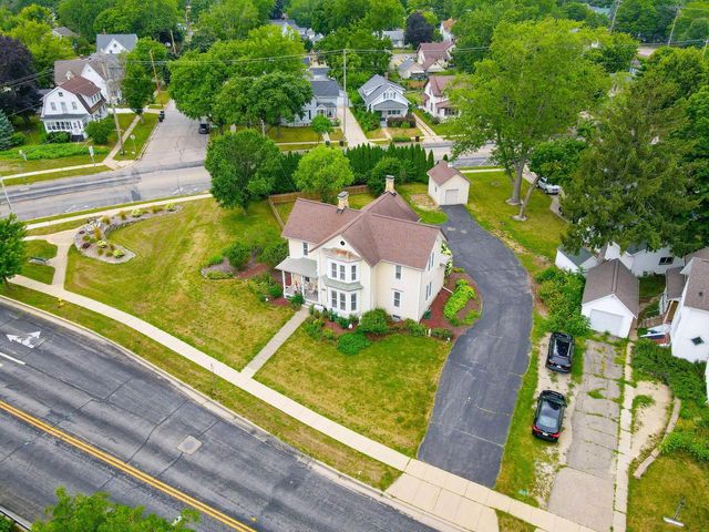 332 Riverside DRIVE, Fort Atkinson, WI 53538