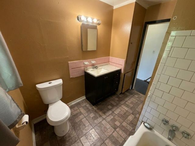 3910 Leffingwell Street, Houston, TX 77026